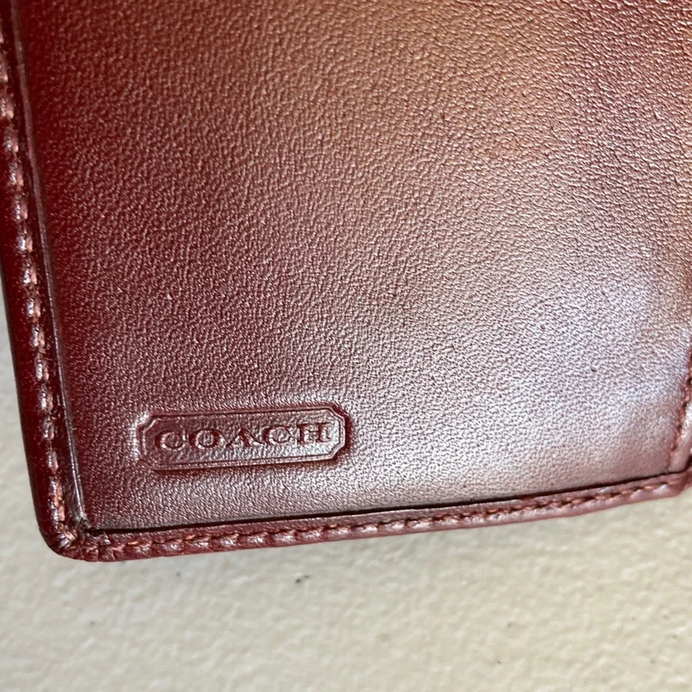 Coach Vintage Hampton Embossed Leather Signature Trifold Wallet - Picture 4 of 9